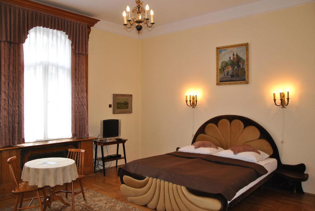 Ferienwohnung Dom Polonii Krakau Zimmer foto